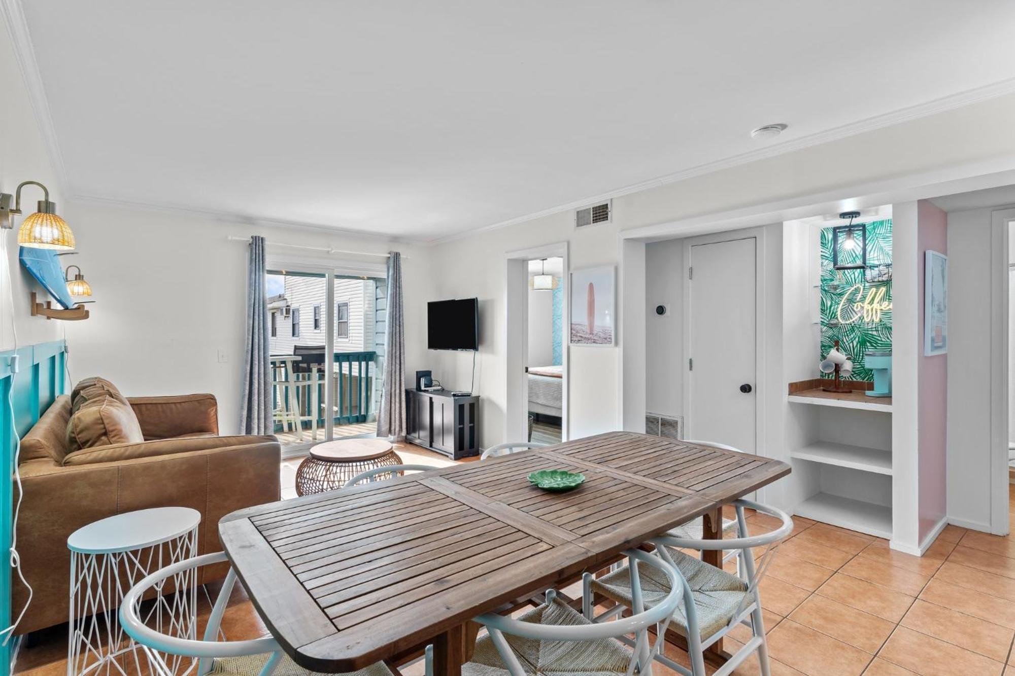 Hang Ten Hideaway, Pool, Condo, Parking - 6 Person Max Occupancy Carolina Beach Buitenkant foto