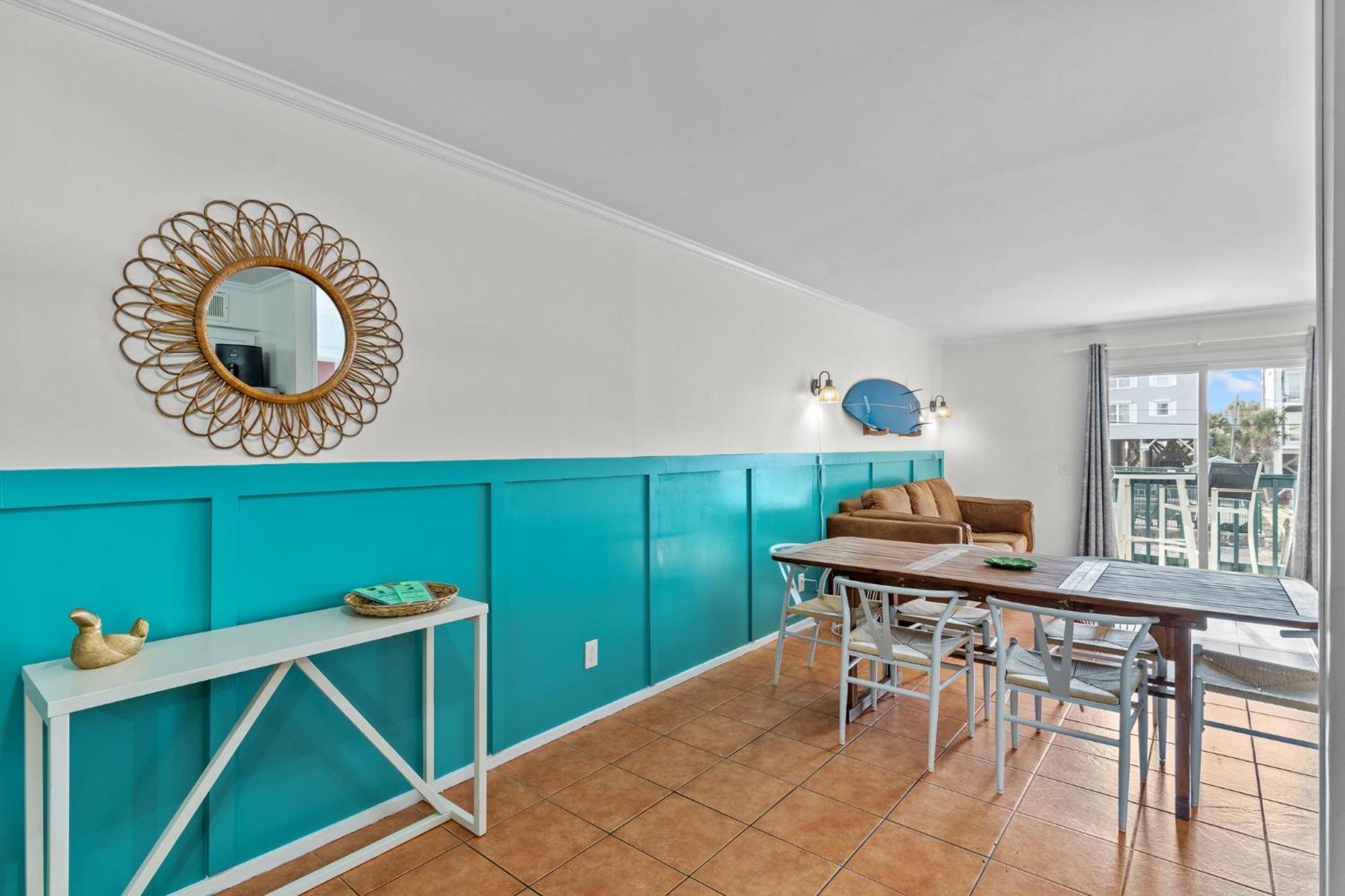 Hang Ten Hideaway, Pool, Condo, Parking - 6 Person Max Occupancy Carolina Beach Buitenkant foto